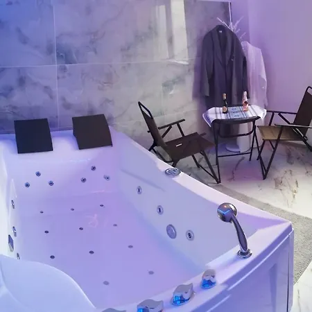 Premium Relaxation With Jacuzzi & Sauna! Apartmán