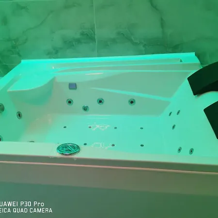 Apartmán Premium Relaxation With Jacuzzi & Sauna! Brašov