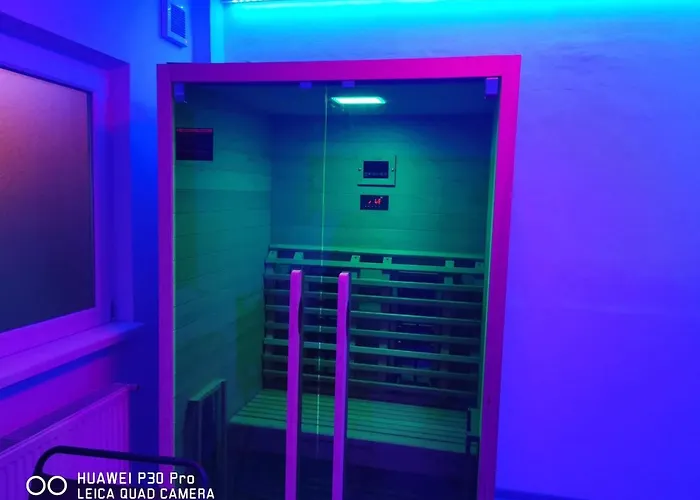 Premium Relaxation With Jacuzzi & Sauna! Lejlighed Braşov